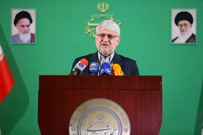 رئیس مجلس هیچ اجازه&zwnj;ای از رهبر انقلاب برای موارد خاص نگرفته / دریافت مجوز برخی امور از ستاد ملی کرونا