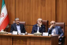 پزشکیان: نگاهی که دشمنان در مورد صنعت هسته‌ای ایران القا می‌کنند درست نیست + فیلم