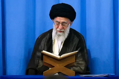 اشاره حضرت آیت&zwnj;الله خامنه&zwnj;ای به ستایش الهی نسبت به مجاهدت متحد در راه خدا + فیلم