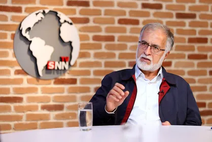 عطریانفر در گفتگوی تفصیلی با دانشجو/۱: احزاب در انتخابات نقش ندارند بنابراین همیشه گوشه رینگ هستند/ جزئیات مشورت هاشمی با رهبری برای تأسیس حزب کارگزاران
