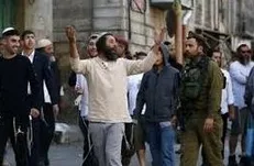 هجوم شهرک‌نشینان صهیونیست به منازل فلسطینی‌ها