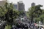 مراسم تشییع پیکر مطهر ۱۵۰ شهید دفاع مقدس در تهران