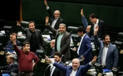 عضویت ایران در FATF برابر با &laquo;خود تحریمی&raquo; است/ نگرانی نمایندگان مجلس بیشتر لیست تیم ملی فوتبال است تا آینده کشور