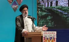 رئیسی: میدانی که ما و مردم در آن هستیم را ترک نخواهیم کرد / آینده کشور را بسیار روشن می‌بینم