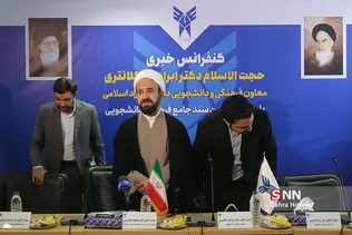 حجت الاسلام کلانتری معاون فرهنگی و دانشجویی دانشگاه آزاد