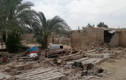 جهادگران بسیج دانشجویی بوشهر در منطقه زلزله&zwnj;زده گناوه مشغول برآورد خسارات هستند