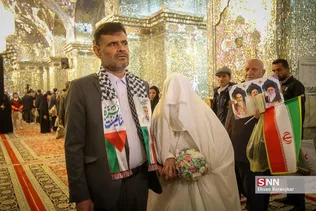 مردم شهر شیراز در استان فارس، از ساعات اولیه صبح امروز با حضور پای صندوق های رأی، در انتخابات مجلس شورای اسلامی و مجلس خبرگان رهبری شرکت کردند.

