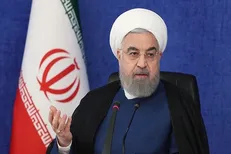 در تحریم که جنایتکاران کاخ سفید بر ما تحمیل کردند مردم سرافراز بیرون آمدند