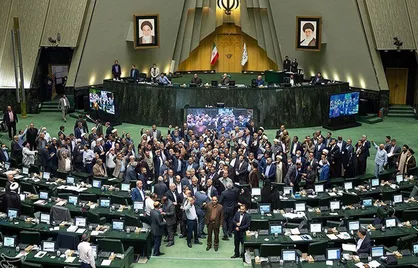 نمایندگان مجلس در بیانیه&zwnj;ای خطاب به پزشکیان خواستار اعطای نشان شجاعت به سحر امامی و هومن خلیلی شدند
