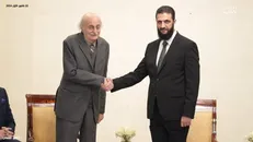 جولانی کروات بست!