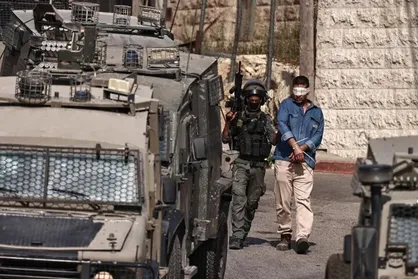 بازداشت ده&zwnj;ها فلسطینی در کرانه باختری از سوی نظامیان اسرائیلی