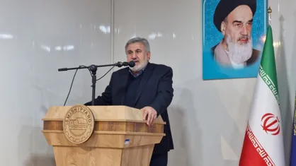 دشمن با ترویج انگاره&zwnj;های غلط سعی در تشویق جوانان به مهاجرت دارد