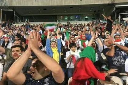 گفت و شنود/ فالگیر!