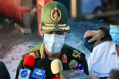 رونمایی از کشتی اقیانوس&zwnj;پیمای ایرانی برای &laquo;گودبای پارتی&raquo; ترامپ قمارباز بود
