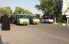 حضور ون‌های مسافربری از میدان جمهوری تا میدان انقلاب