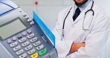 فقدان سیستم شفافیت موجب فرار مالیاتی پزشکان شده&zwnj;/ نصب کارتخوان در مطب&zwnj;ها ضروری است