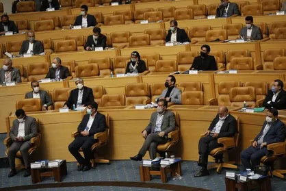 با تغییر صددرصدی هیات&zwnj;رییسه؛ &laquo;فدراسیون فوتبال&raquo; شخم خورد!/ تاج، کفاشیان و بستگان از سئول می روند