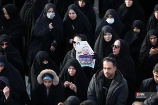 تشییع پیکر شهید راستینه از شهدای اغتشاشات در قم