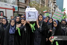 ۱۳ آبان در تاریخ ایران آشکار کننده دست پنهان استکبار جهانی و آمریکای جنایتکار است