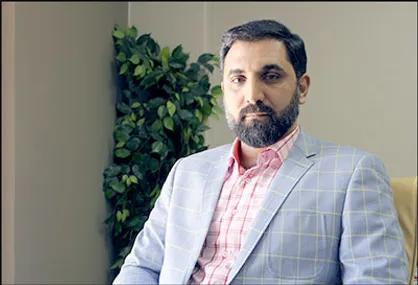 به مباحث معرفتی و سیاسی &laquo;عاشورا&raquo; کمتر پرداخته می&zwnj;شود