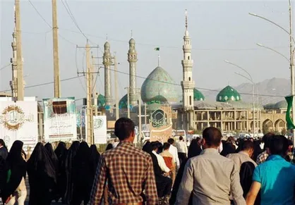 همایش پیاده&zwnj;روی "قدمی برای ظهور" از حرم حضرت معصومه (س) تا جمکران برگزار شد