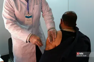 بازدید علیرضا زالی از مرکز واکسیناسیون بسیج دانشجویی