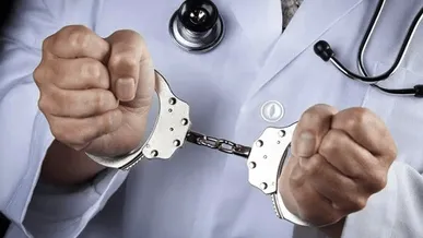 پزشک قلابی با سرم بیهوشی؛ خانه‌ها را سرقت می کرد + فیلم