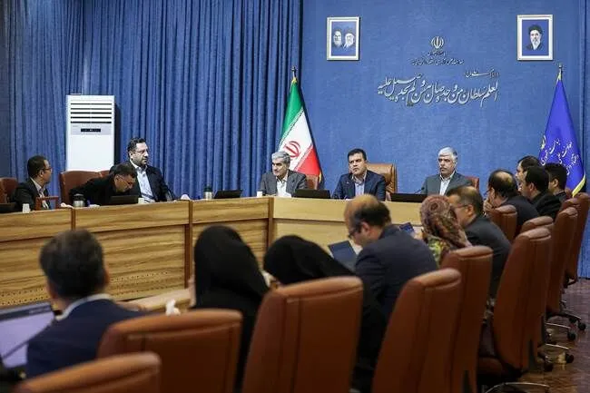 تسهیل همکاری‌های بین‌المللی و بازنگری نظام صدور مجوز صندوق‌های پژوهش و فناوری
