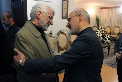 جلیلی: ملت اجازه نخواهد داد تا دشمن، زخم سقوط هواپیما را عفونی کند/ پدر شهید محمد امین جبلی: پسرم قبل از سفر گفت اگر جنگ بشود، اولین نفری که از خارج برگردد من هستم