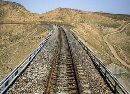 سوت عملیات راه آهن بیرجند- یونسی همزمان با سفر جهانگیری
