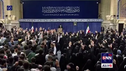 هم&zwnj;اکنون، ورود رهبر انقلاب اسلامی به حسینیه امام خمینی و آغاز دیدار رمضانی دانشجویان با رهبر انقلاب