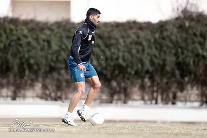 پیشنهاد لیگ برتری برای مدافع محبوب پرسپولیس