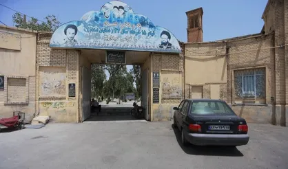 آرامستان وادی&zwnj;السلام قم نیازمند بهسازی و رسیدگی فوری