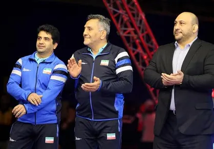 مدیرفنی آبی پوشان: می&zwnj;خواستم لباس استقلال را آتش بزنم