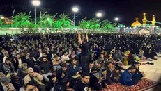 روضه‌خوانی ایرانیان در کربلا/ دعای کمیل با نوای مهدی سماواتی پخش می‌شود