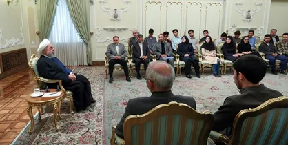 روحانی: دروس دبیرستان و دانشگاه باید بروز شود / حمایت از شرکت&zwnj;های دانش&zwnj;بنیان از برنامه &lrm;های دولت است