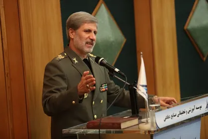 امیر حاتمی: وزارت دفاع مسئولیت پیش برندگی در کشور دارد/ با اراده خود راهبرد و استراتژی تعیین می&zwnj;کنیم