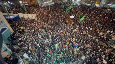 سیل باشکوه جمعیت در اردبیل / هفت شب سوگ شهادت رهبر انقلاب به سبک اردبیلی‌ها  + فیلم