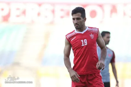 ستاره پرسپولیس همچنان دور از ترکیب/ یحیی منتظر بازگشت وحید