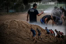 اینترنشنال باز هم به کاه‌دون زد؛ شلنگ آب و تپه‌خاکی، بهانه حمله به کشتی ایران!