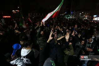 شادی مردم تهران پس از صعود تیم ملی فوتبال به جام جهانی