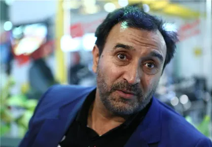 خصوصی&lrm;سازی یا مُفت&lrm;خواری؟ / دهقان: واگذاری&zwnj;ها پنهانی و با رشوه چندصد سکه بوده