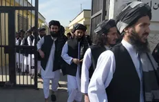 دولت افغانستان ۹۸ زندانی دیگر طالبان را آزاد کرد