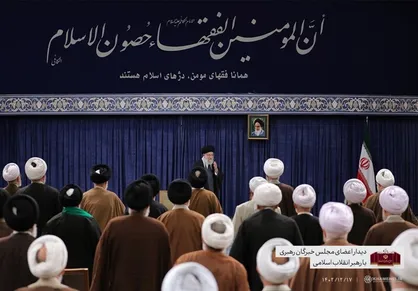 رهبر انقلاب: جبهه استکبار، ظلم و تجاوز را زیر نام دموکراسی، حقوق بشر و لیبرالیسم پنهان کرده است/ دعوا راه انداختن&zwnj;ها شیرینی مجلس جدید را تلخ می&zwnj;کند