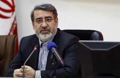 وجود ستاد مبارزه با قاچاق کالا و ارز نشان یک بیماری و ضعف در عملکرد است