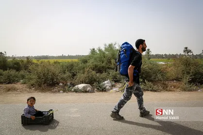 راهپیمایی عظیم زائران اربعین از نجف تا کربلا (3)