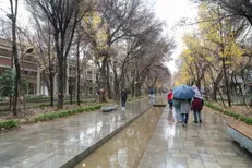 پاییز دیررَس با بارندگی اندک