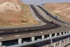 آزادراه کنارگذرجنوبی تهران به پیشرفت ۸۰ درصدی رسید