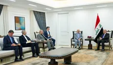تاکید فؤاد حسین و معاون عراقچی بر اهمیت تقویت همکاری ایران و عراق