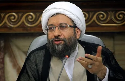 فیلم/ پاسخ آیت الله آملی لاریجانی به شایعات اخیر